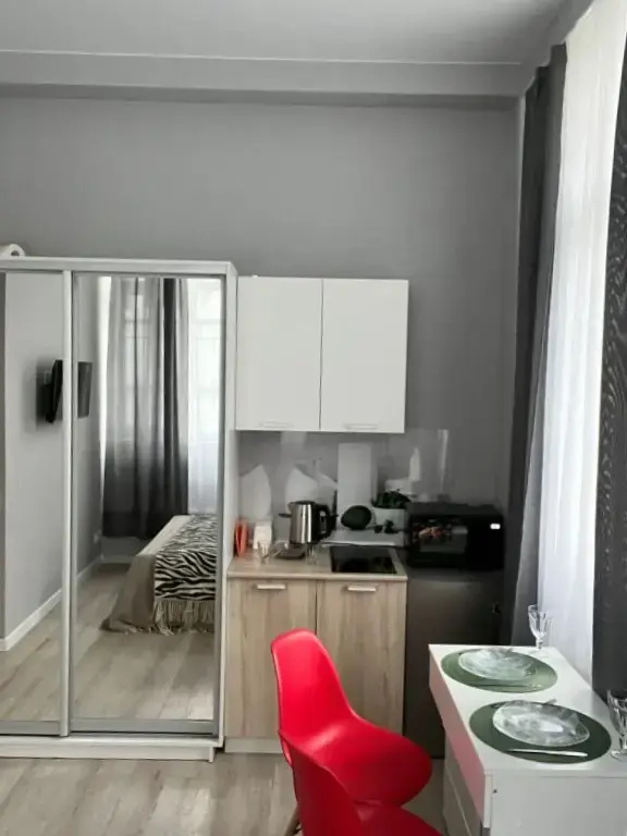 Квартира современная, уютная в жилом комплексе Loft Club Style Dayker City Apartments — фото