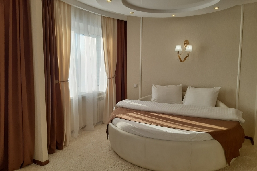 Tsentralnaya Hotel Room Type - Exclusive Double Suite full double bed