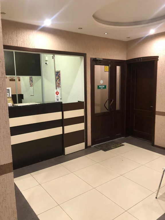 Lobby & Reception