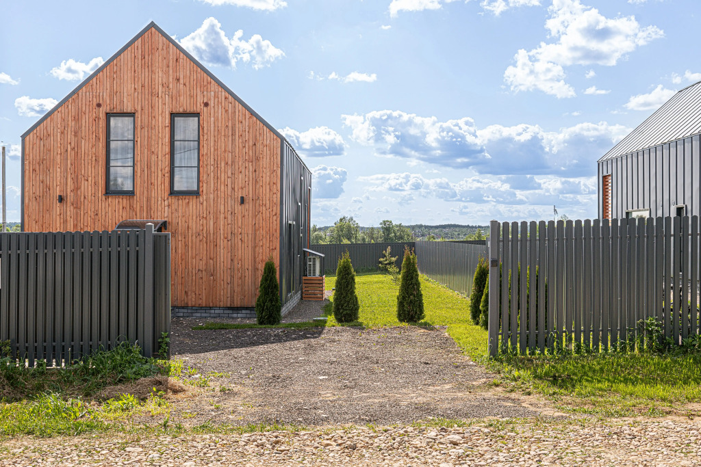 Апартаменты с 3 комнатами с балконом в Barns Village