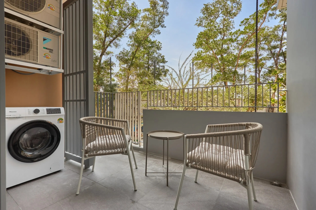 Laguna SkyPark 1 Bedroom 5204 Apartments