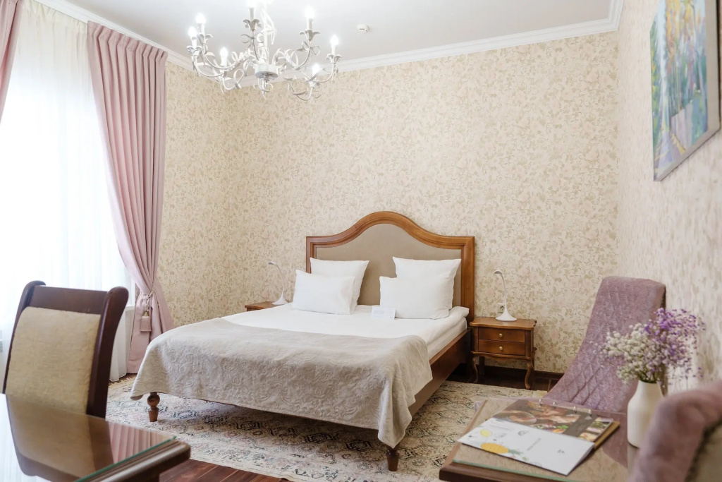1-room Classic №1 Double room with view (full double bed)