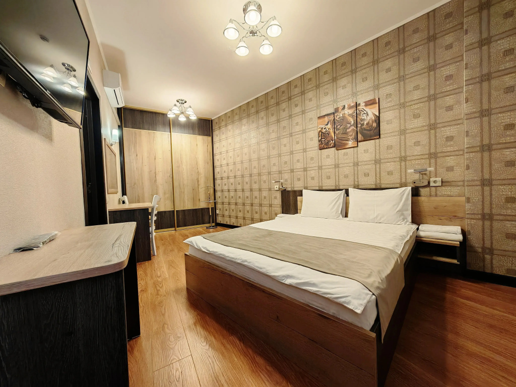 1 Bedroom Double Apartment (full double bed)