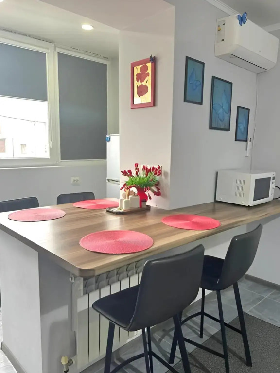 Квартира Уютная просторная Евродвушка с видом на гору - фото 15