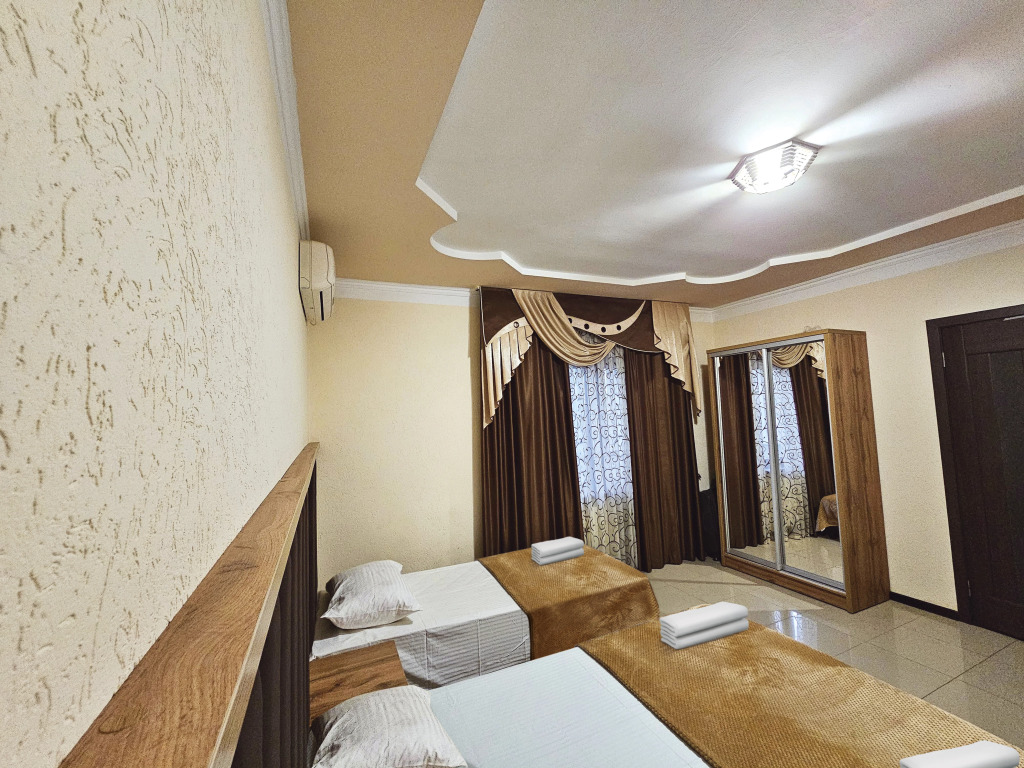 Четырёхместный номер Делюкс в Guest house city center