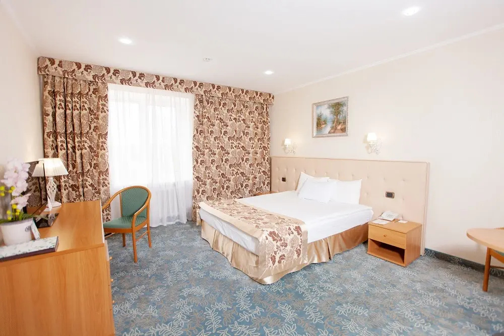 Park Hotel Berezka Room Type - Deluxe Double room full double bed