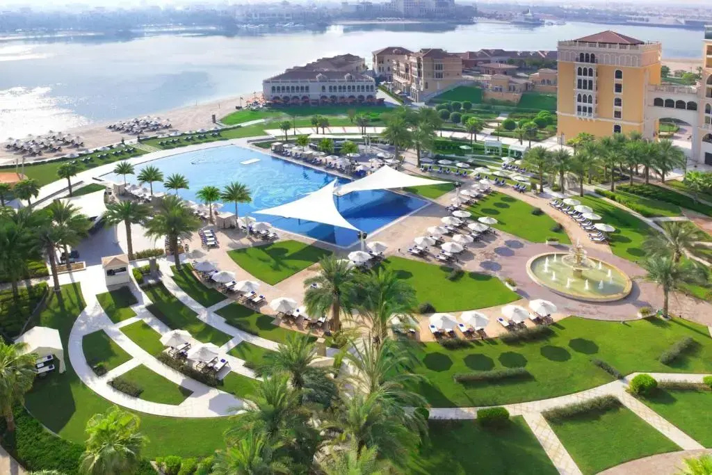 Отель The Ritz-Carlton Abu Dhabi, Grand Canal — фото