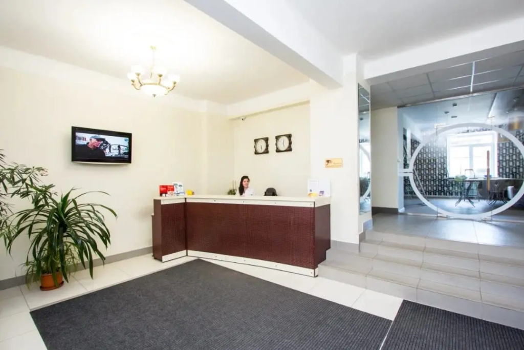 Lobby & Reception