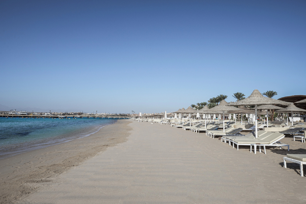 Pyramisa Sahl Hasheesh Resort hotel