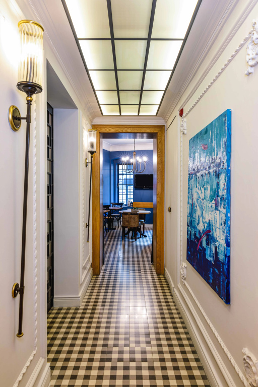Lobby & Reception