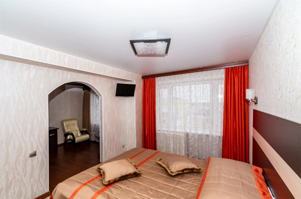 Zarya Hotel Room Type - Superior Double Apartment full double bed
