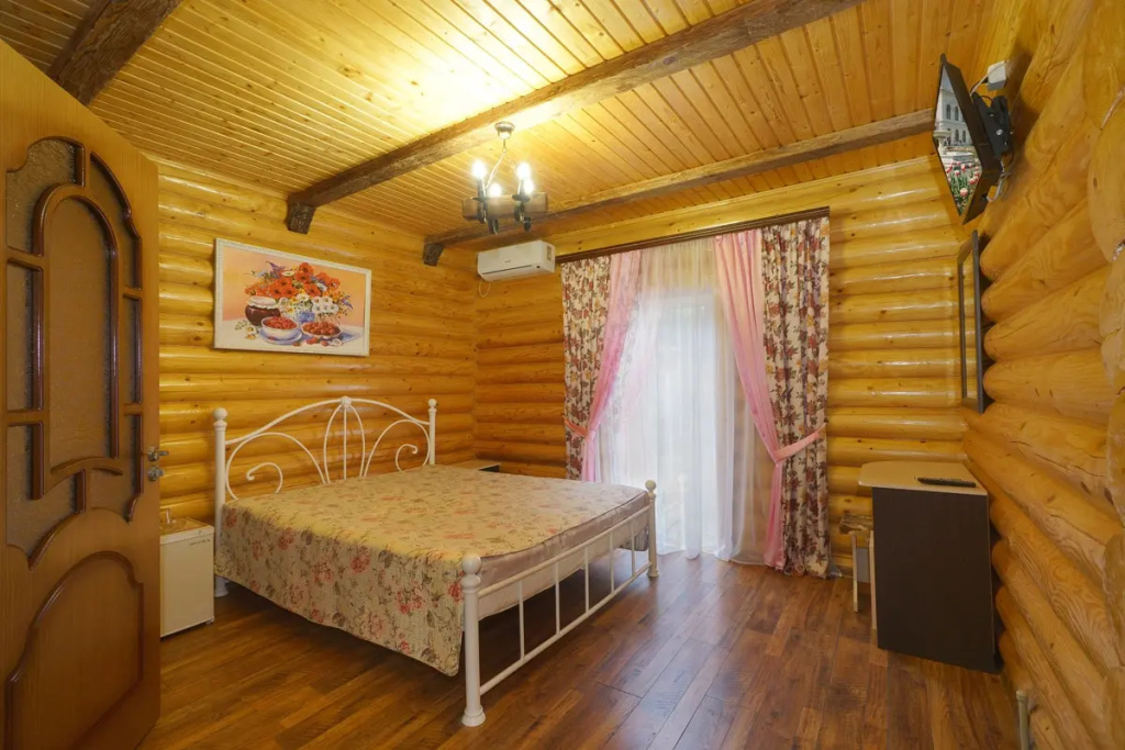 Double Junior Suite (full double bed)