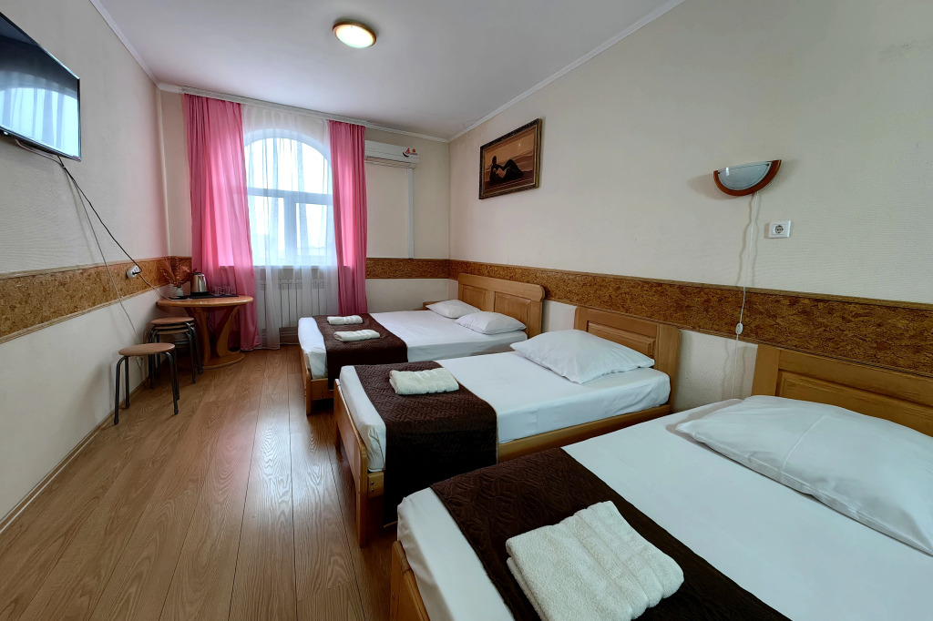 Четырёхместный номер Superior в Анна