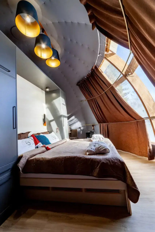 Standard Quadruple room with lake view