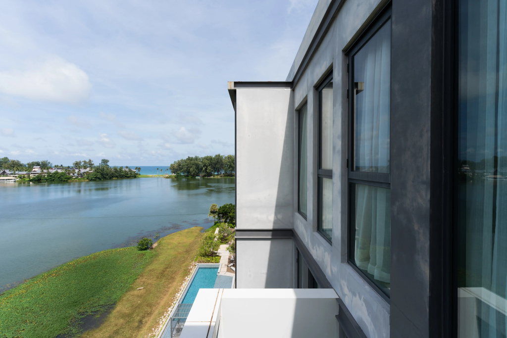 Апартаменты Cassia Residences Laguna 3 bedroom lake and sea view — фото