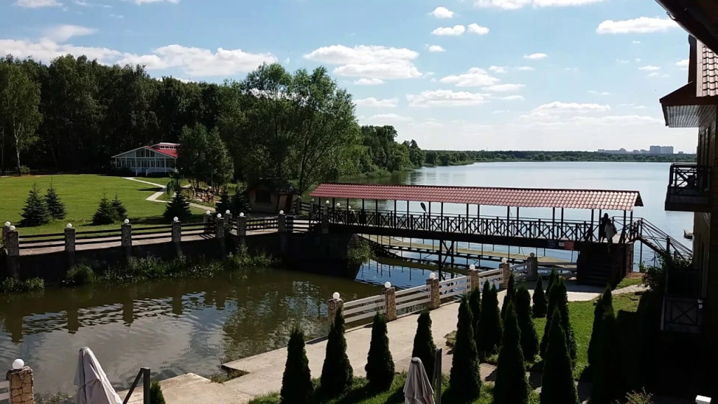 Парк-отель Медвежьи Озёра — фото