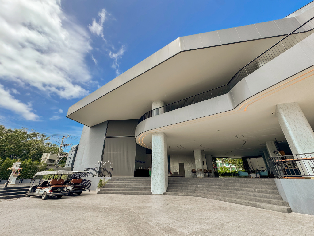 Large Lux Studio in La Vita 5-star Rawai Flat