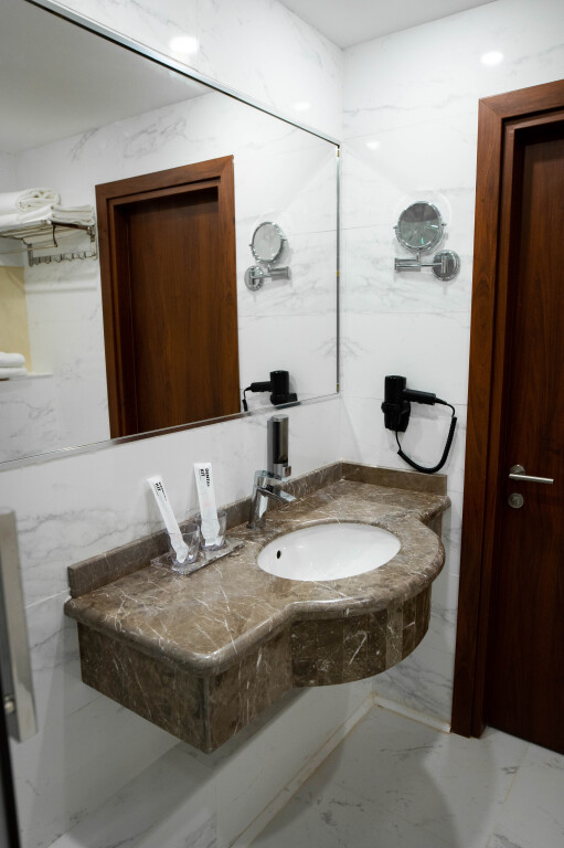 Двухместный люкс двуспальная кровать в Best Western Plus Oskemen