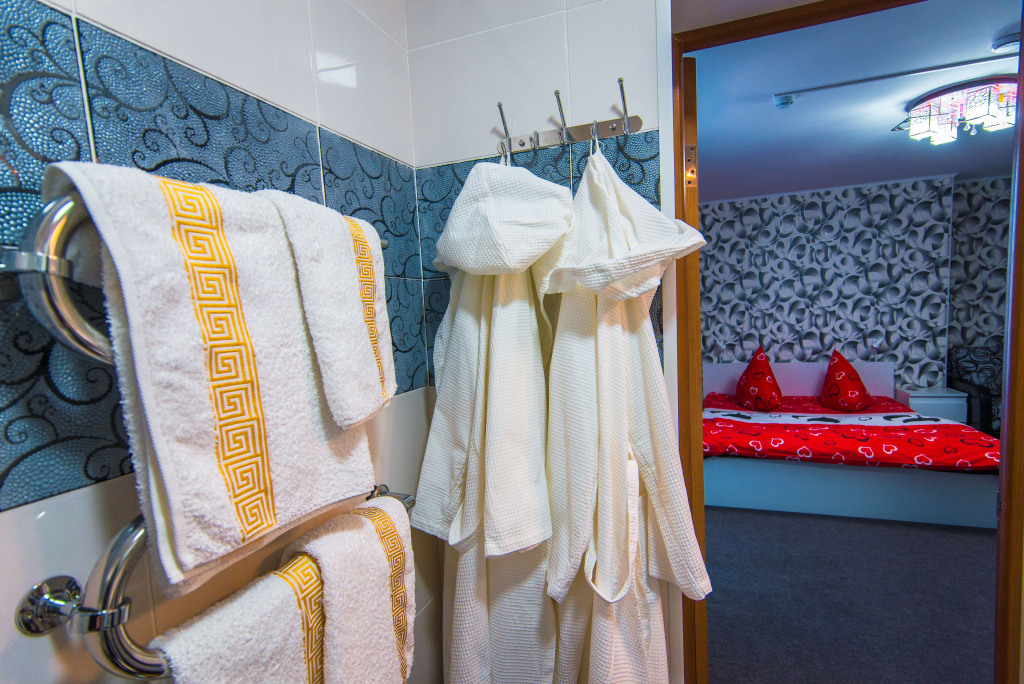 Дубовка вояж. Гостиница вояж набережные челны. отель вояж красный яр самарская область. отель вояж казань квест. гостиница вояж чесма.