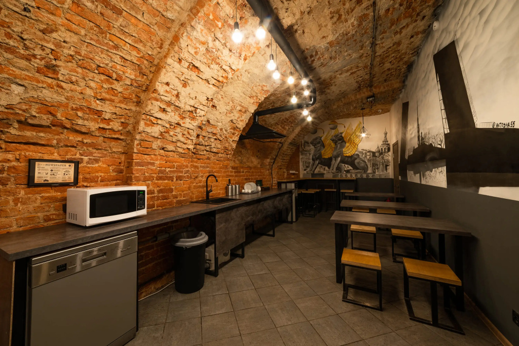 Отель PROLOFT city hostel & rooms — фото