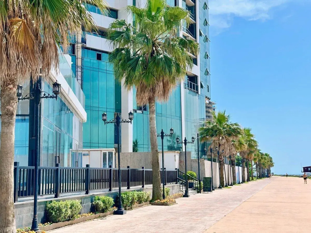 White Sails A 409 Apartments