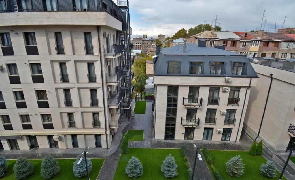 Komitasa 19 Kv 23 Apartments