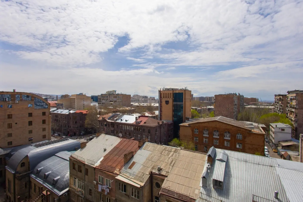 On Koghbatsi Street 16-88 Apartments