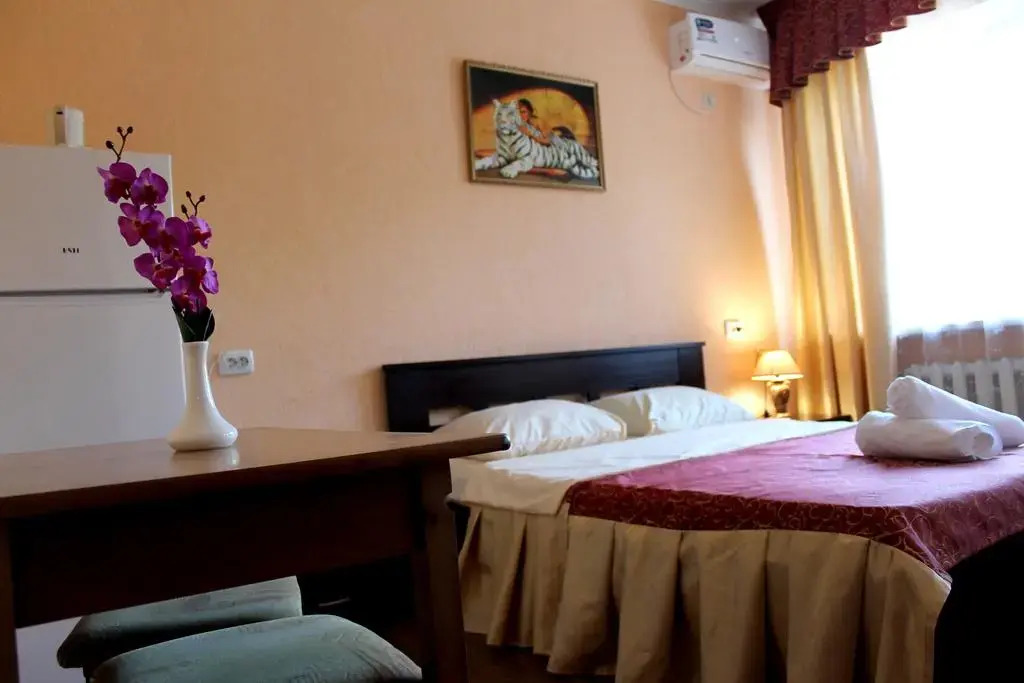 гостиница каштан судак. отель каштан ростов на дону номера. гостиница каштан волгоград. каштан гостиница ростов. гостиница каштан ростов-на-дону.