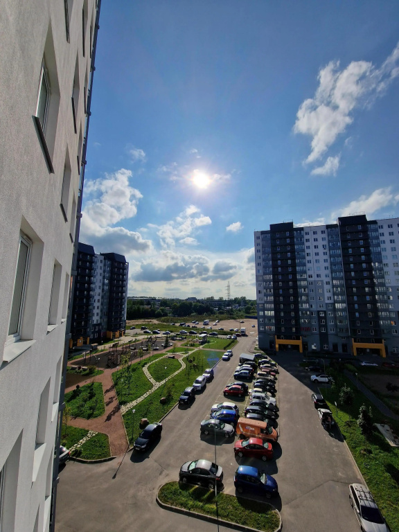 Квартира КакДома, Чугунова 3 — фото