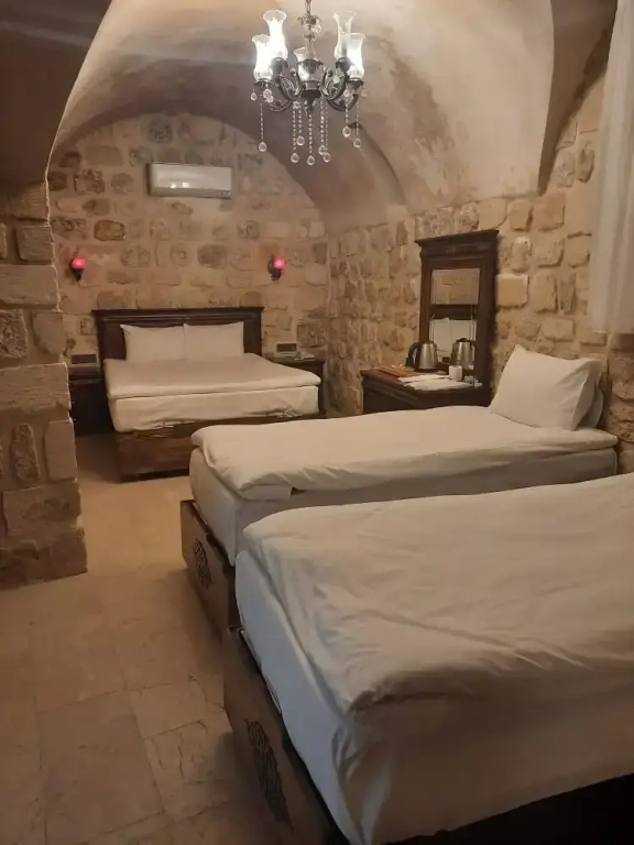 Economy room