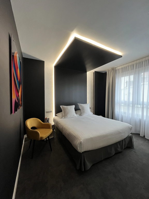 Hotel LOGIS Hôtel Borel