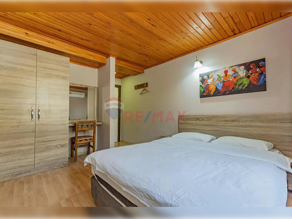 Superior Double room (full double bed)