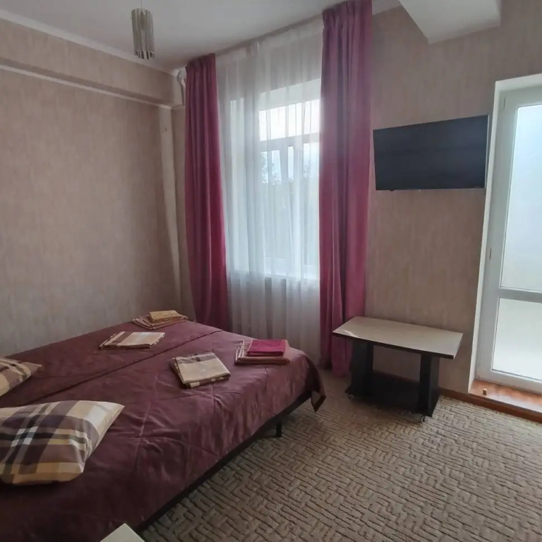 Standard Double room with balcony (full double bed)