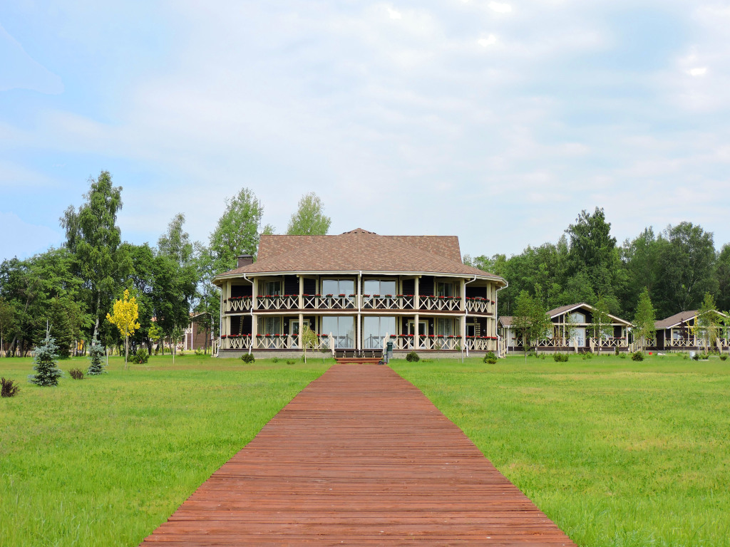 Загородные клубы