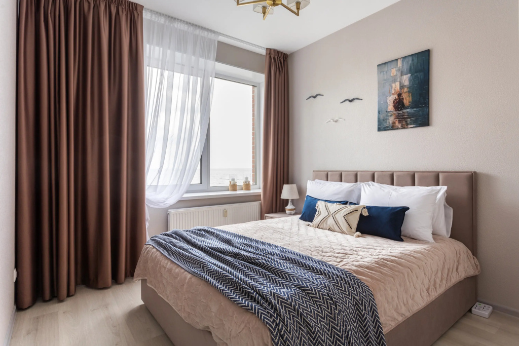 Апартаменты Prudius Apart в Кронштадте с видом на залив — фото