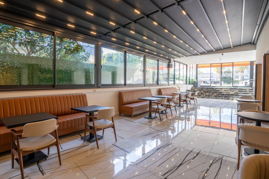 Irenic Hotel — фото