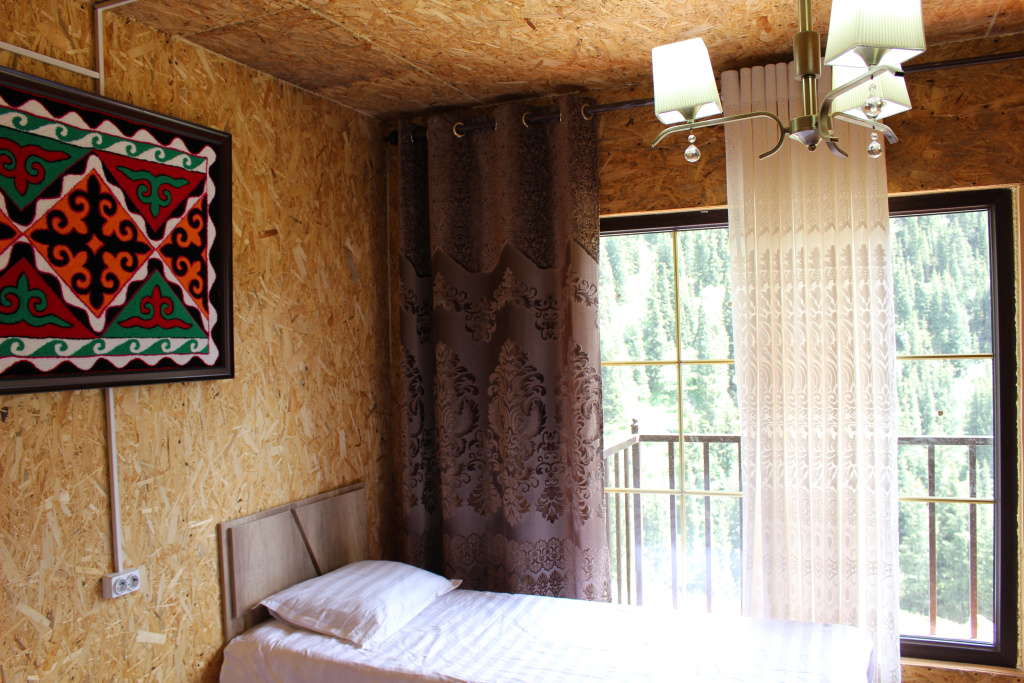 Economy room