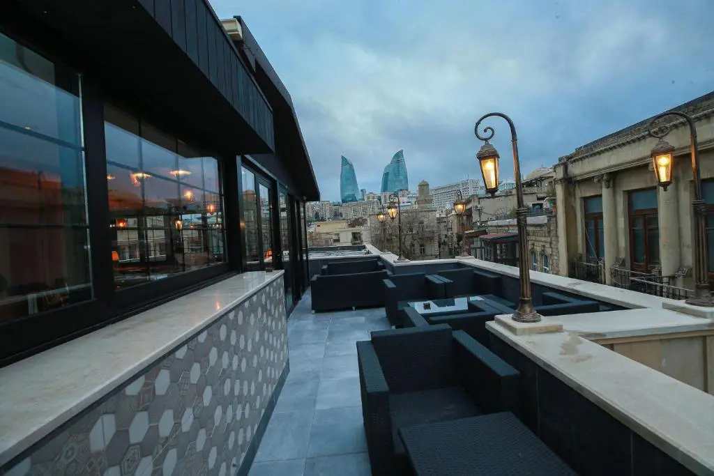 Отель West Inn Baku — фото
