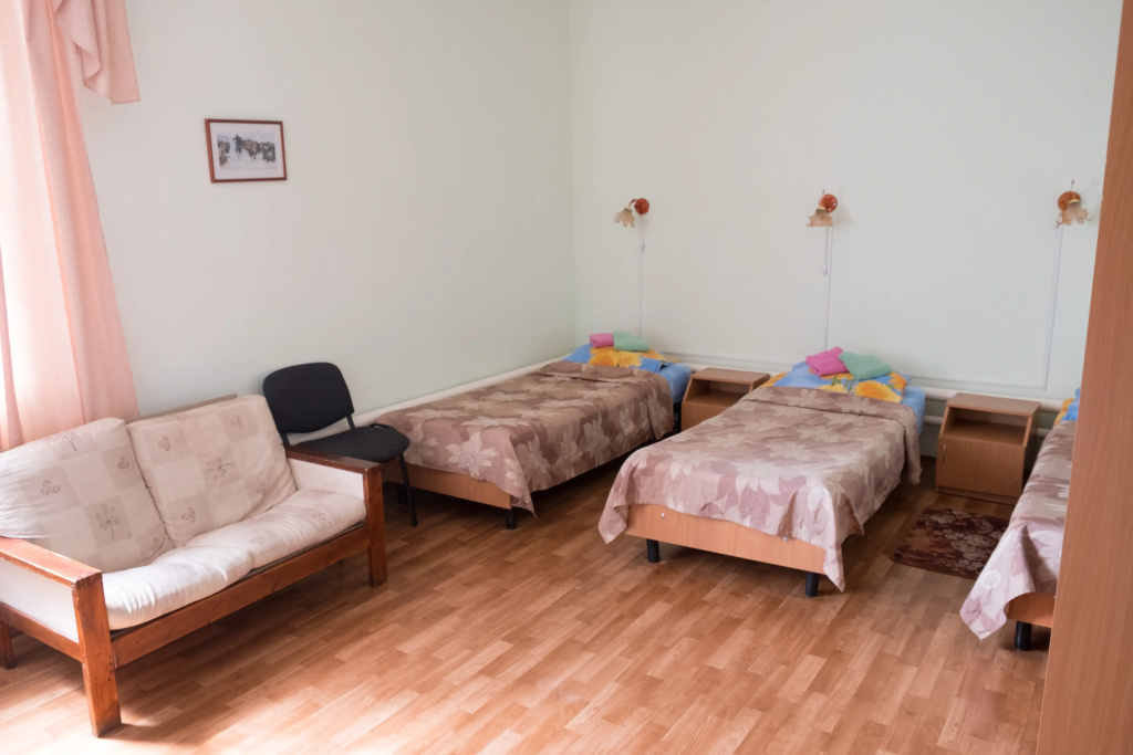 Standard Triple room