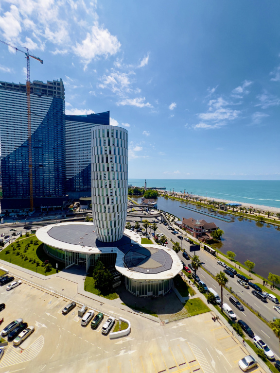 Solnechnye S Vidom Na Poyuschie Fontany V Alliance Apartments