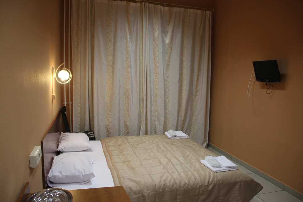 Economy Double room with city view (full double bed)