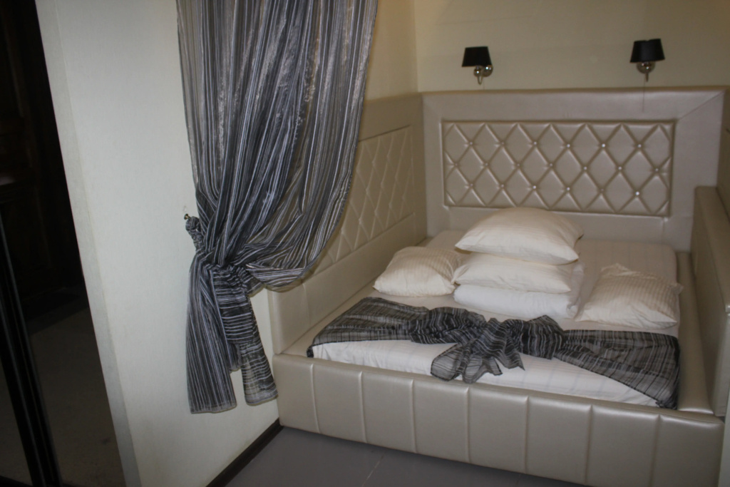No. 3 room with city view
