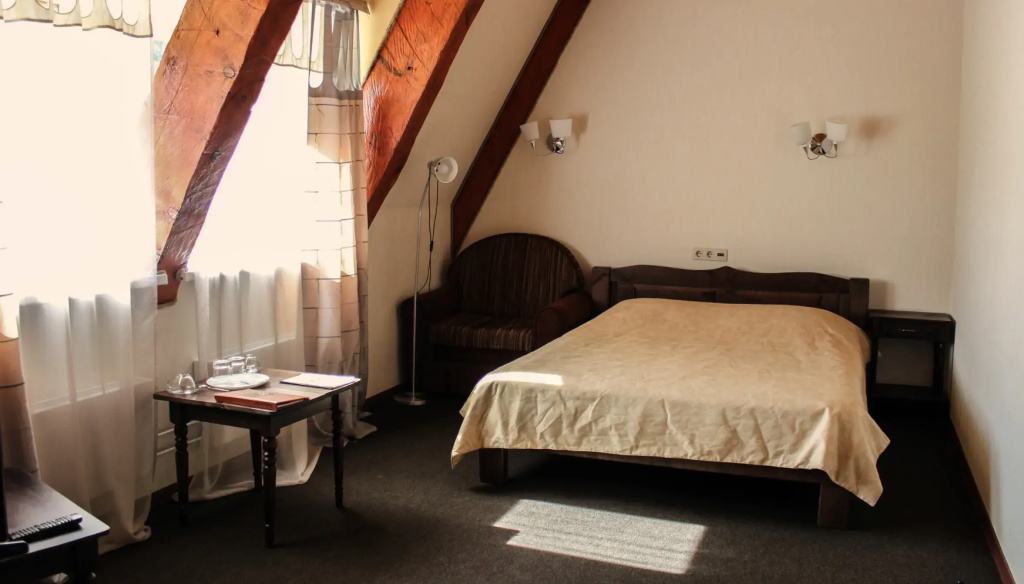 Double Studio full double bed