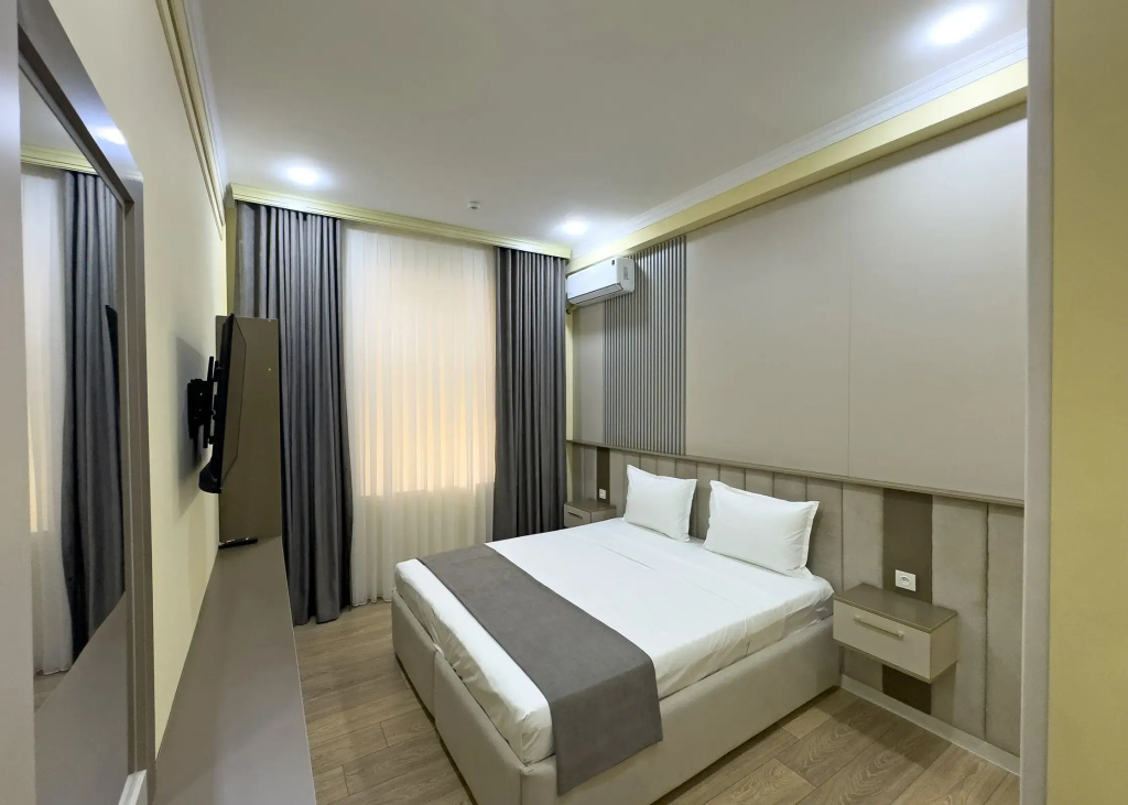 Standard Double room with view (full double bed)