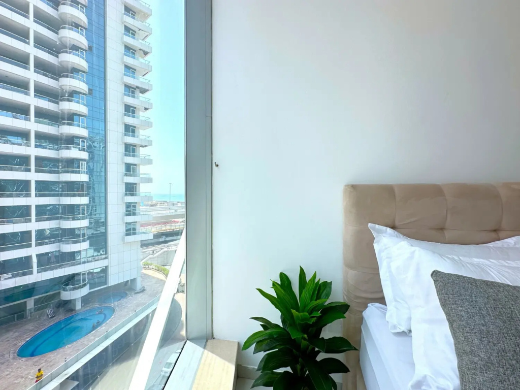 Panoramic Flat