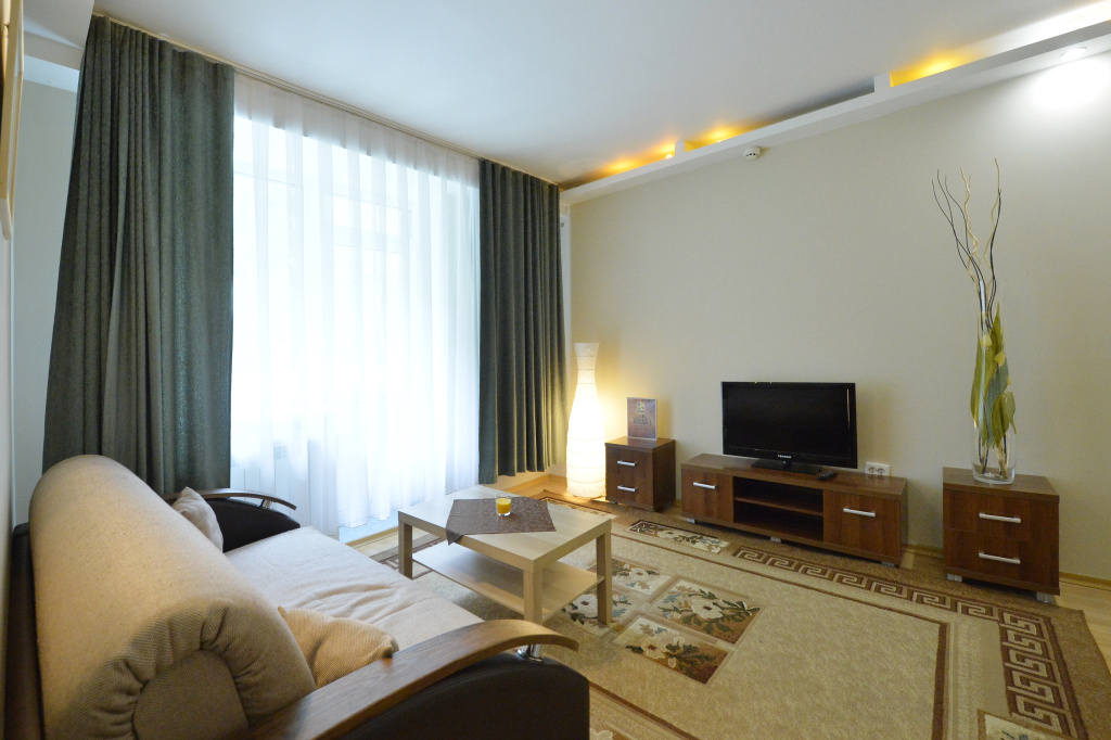 Family Double Suite with balcony (full double bed)