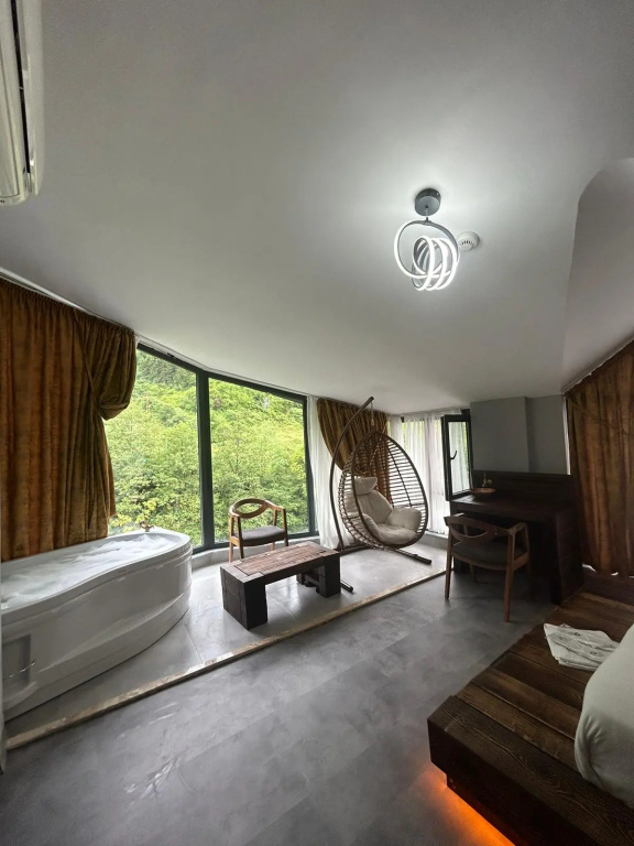 Jacuzzi Suite