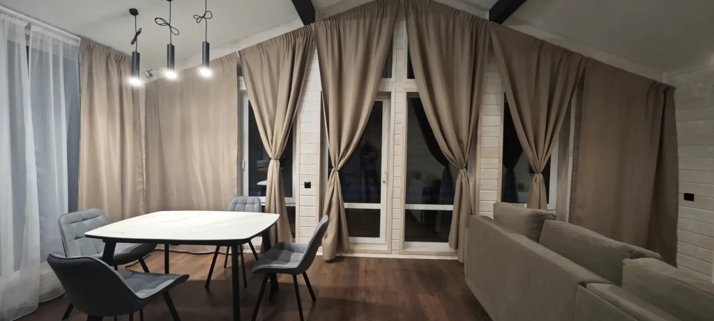 Шале с 2 комнатами с красивым видом из окна в ST-rent