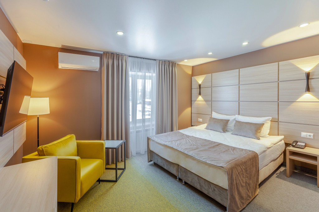 InnSight Hotel Room Type - Standard Double room full double bed