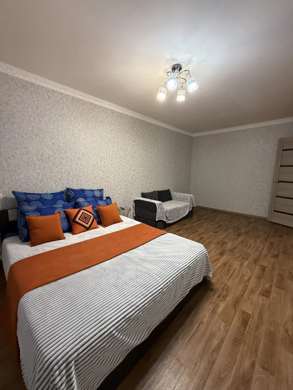 Квартира Уютная трёшка в центре города - фото 9